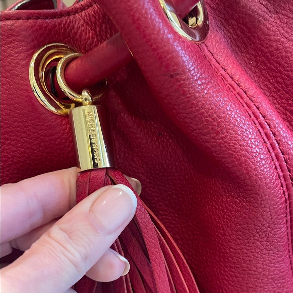 Michael Kors Red Leather Shoulder Bag - Picture 3 of 8